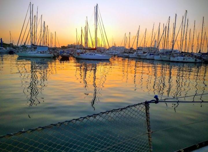 La Tua Stanza A Vela Sul Mare Hotel Bari Exterior photo